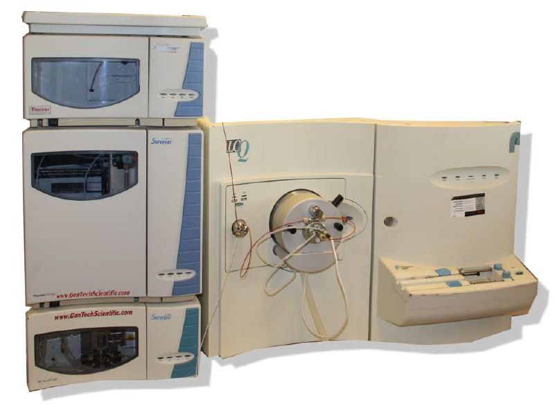 Hmotnostní spektrometr
